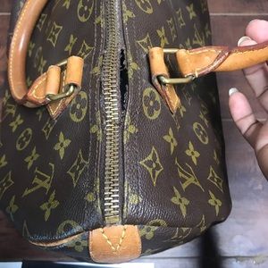 Louis Vuitton speedy 30